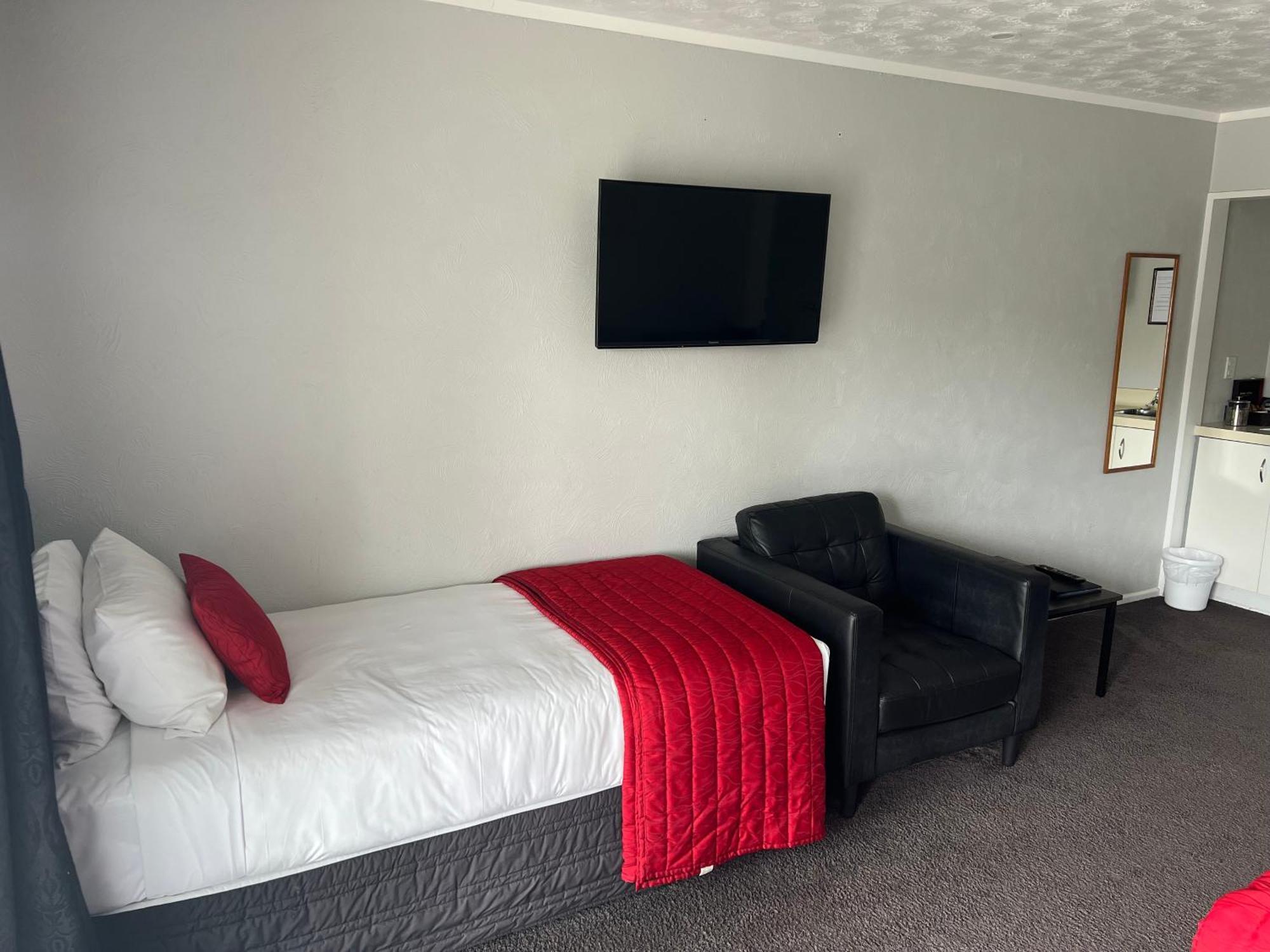 Avenue Motel Palmerston North Exterior photo