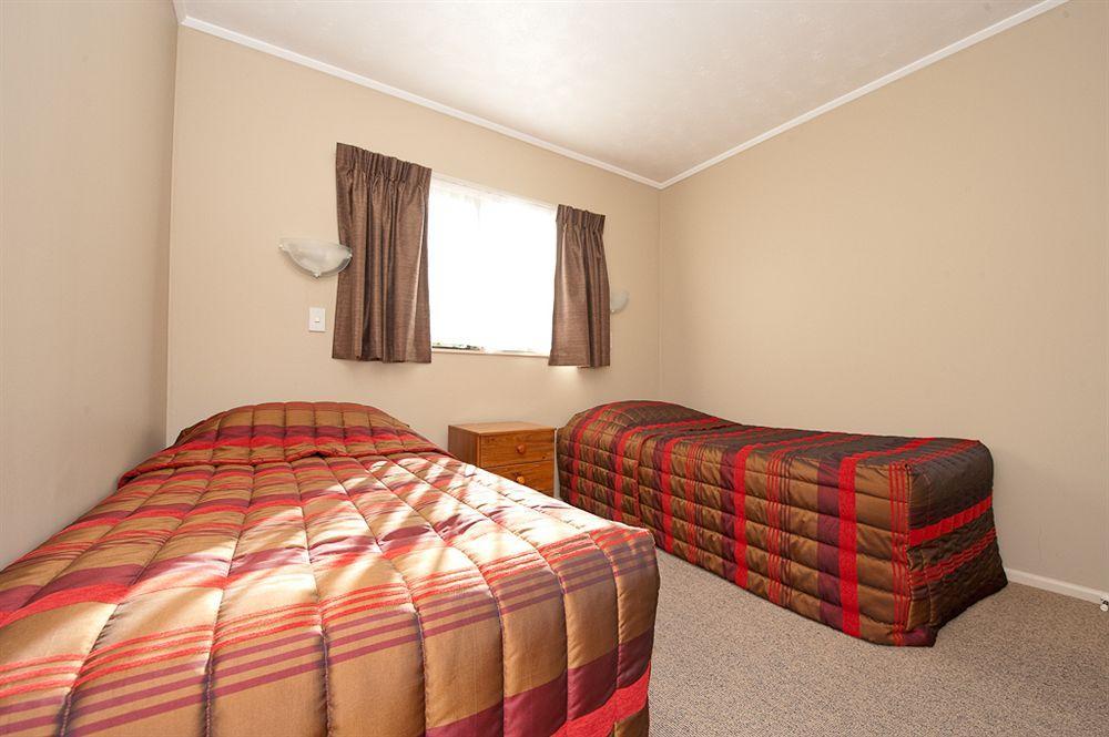 Avenue Motel Palmerston North Exterior photo