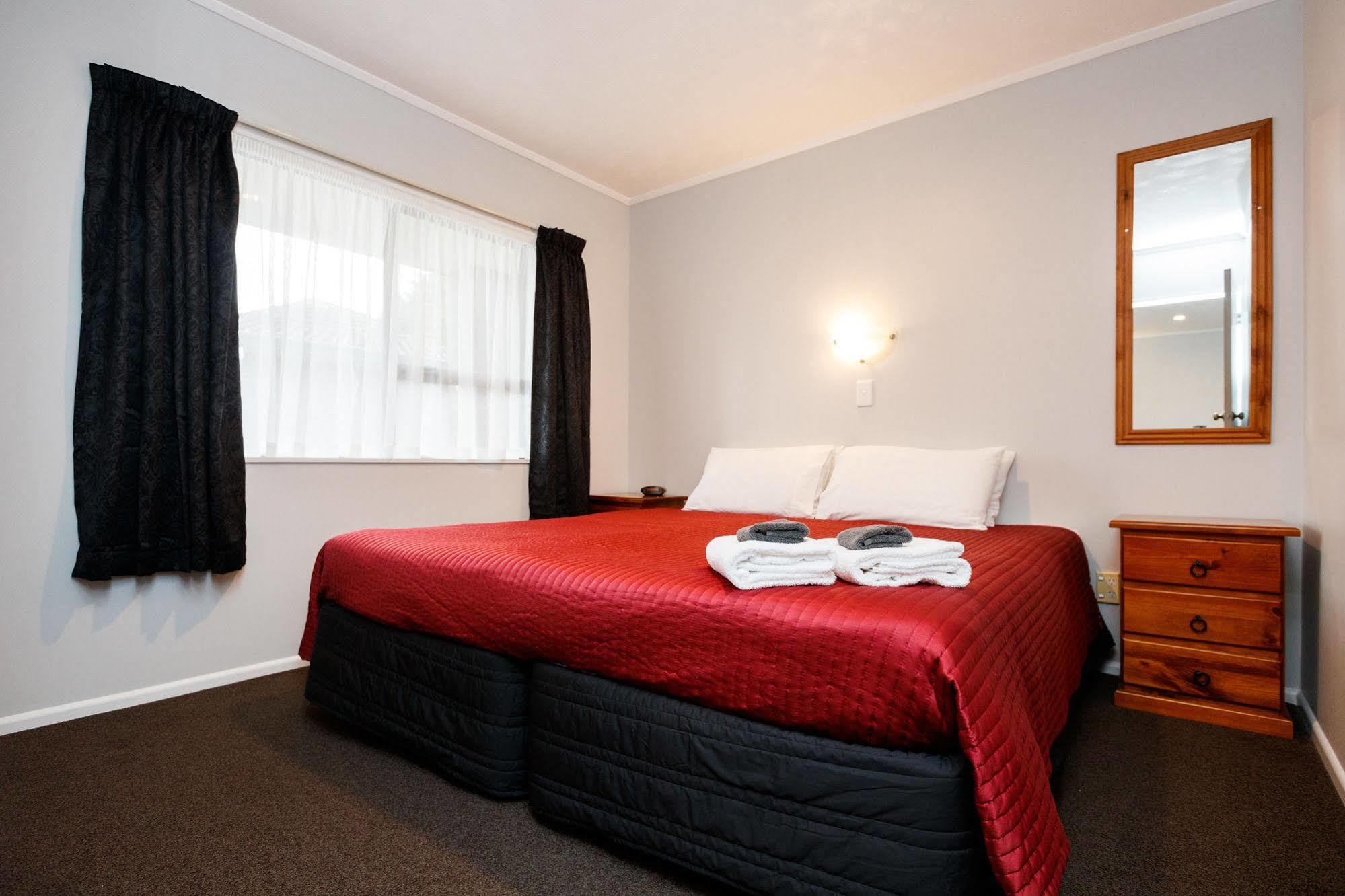 Avenue Motel Palmerston North Exterior photo